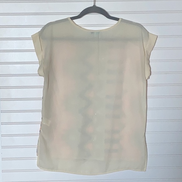 Jun & Ivy Short Sleeve Aztec Sequin Top - Picture 3 of 4